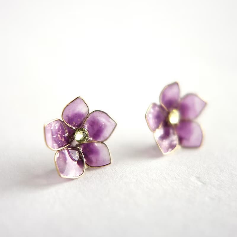 桔梗のピアス　イヤリング　ノンホールピアス