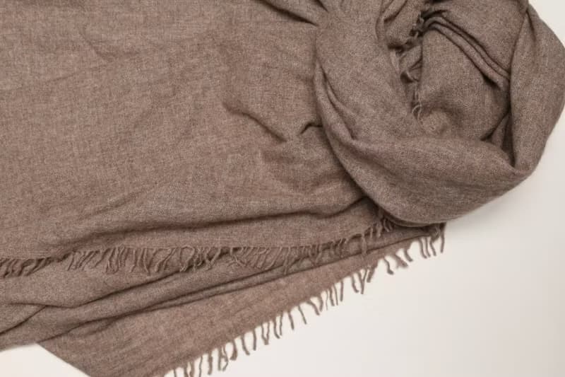 【快速出貨】喀什米爾花咖純小羊絨柔軟蓬鬆大圍巾披肩頂級精品寶