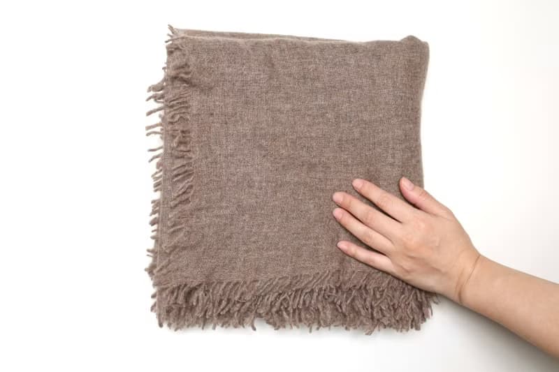 【快速出貨】喀什米爾花咖純小羊絨柔軟蓬鬆大圍巾披肩頂級精品寶