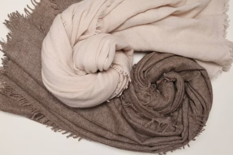 【快速出貨】喀什米爾花咖純小羊絨柔軟蓬鬆大圍巾披肩頂級精品寶