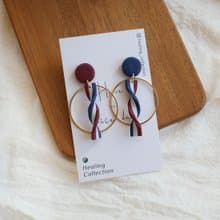 療癒收藏室 | 優雅的慶典 法式紅白藍旋轉緞帶圓圈手工軟陶耳環