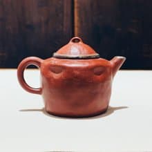 不言美器  手工 手捏 朱泥壺
