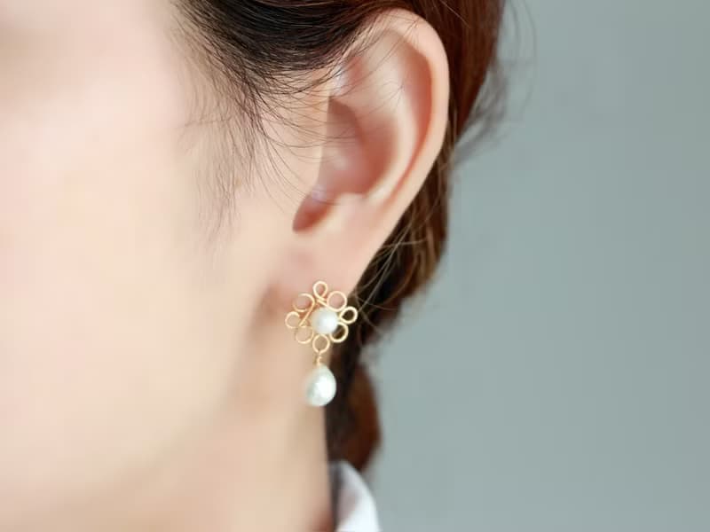 14kgf-flower motif pearl pierced earrings/can change to clip-on