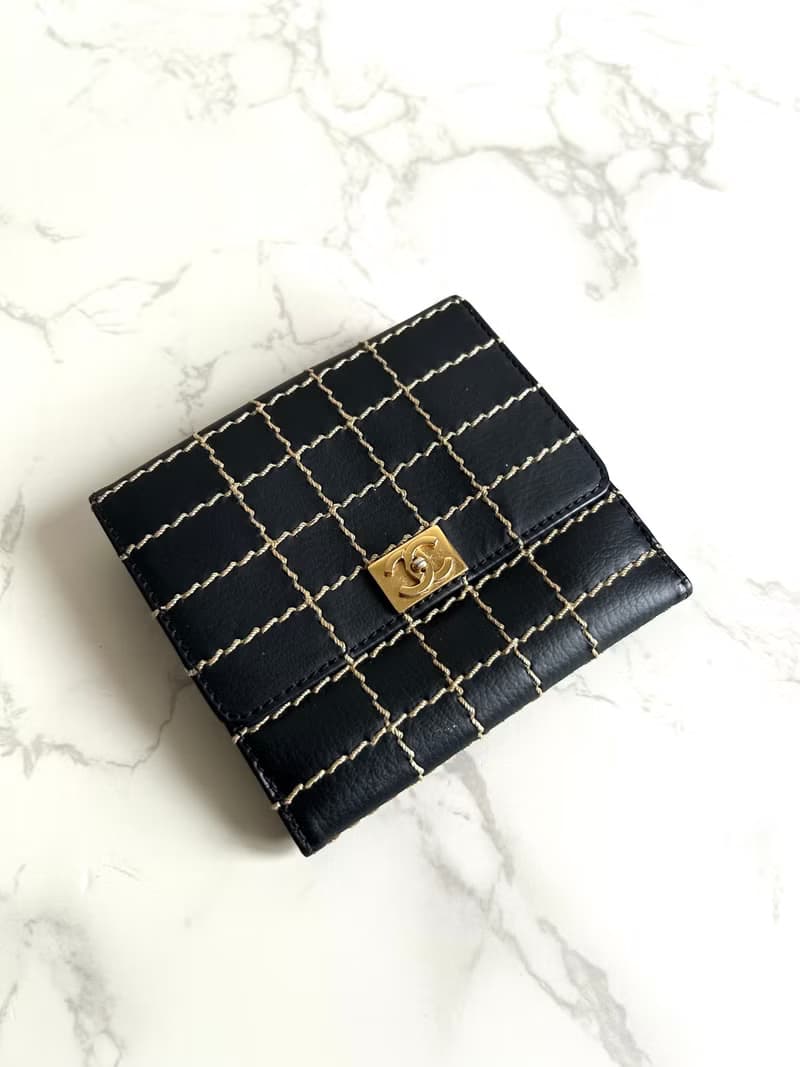 稀有中古二手Chanel黑色外縫線金扣皮革短夾銀包錢包中古包古董包