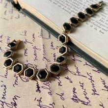 六角黑石無印記古董首飾手鍊