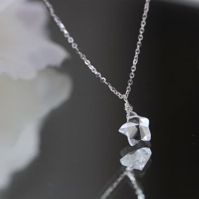 白水晶 星星 純銀項鍊。極細星星項鍊 日系 輕珠寶 手作項鍊 禮物