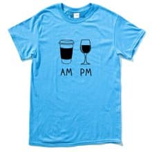 COFFEE AM WINE PM 短袖T恤 藍色 咖啡 酒 禮物 設計 插畫