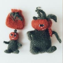 Pumpkin man knitting pattern. Set of Halloween gifts. DIY knitting tutorial.