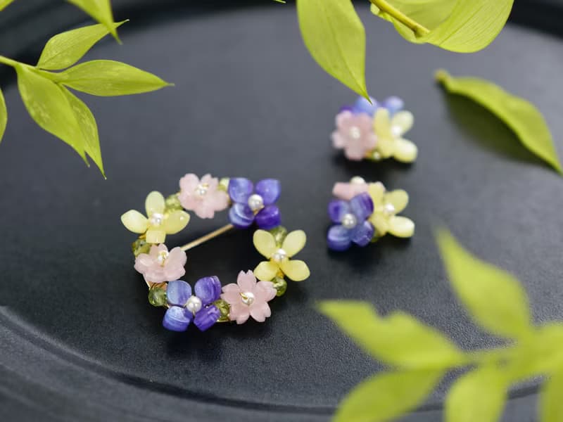 春限定【ブローチ・Sサイズ】春の花冠 パール リース・桜 菜の花 紫陽花 花畑 花束