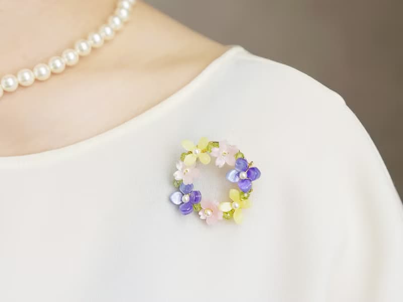 春限定【ブローチ・Sサイズ】春の花冠 パール リース・桜 菜の花 紫陽花 花畑 花束