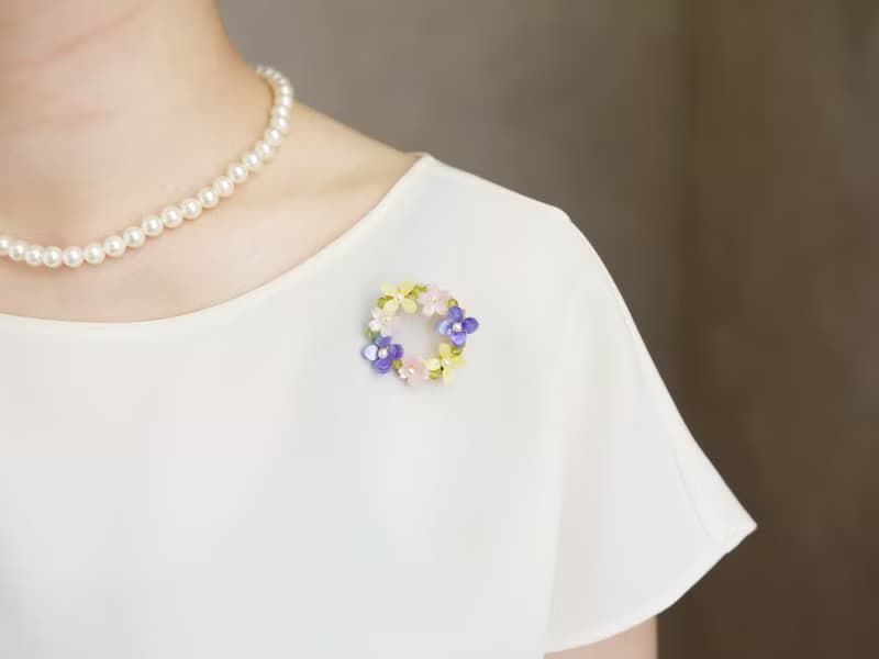 春限定【ブローチ・Sサイズ】春の花冠 パール リース・桜 菜の花 紫陽花 花畑 花束