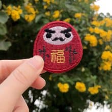 【日本達摩】だるま 安全鎖胸針|燙貼|刺繡貼紙|行李箱貼紙