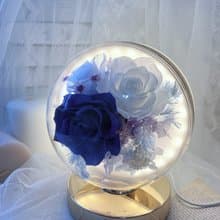 藍芯花藝 浪漫玫瑰星球觸控燈 生日禮物 情人節 永生花 母親節