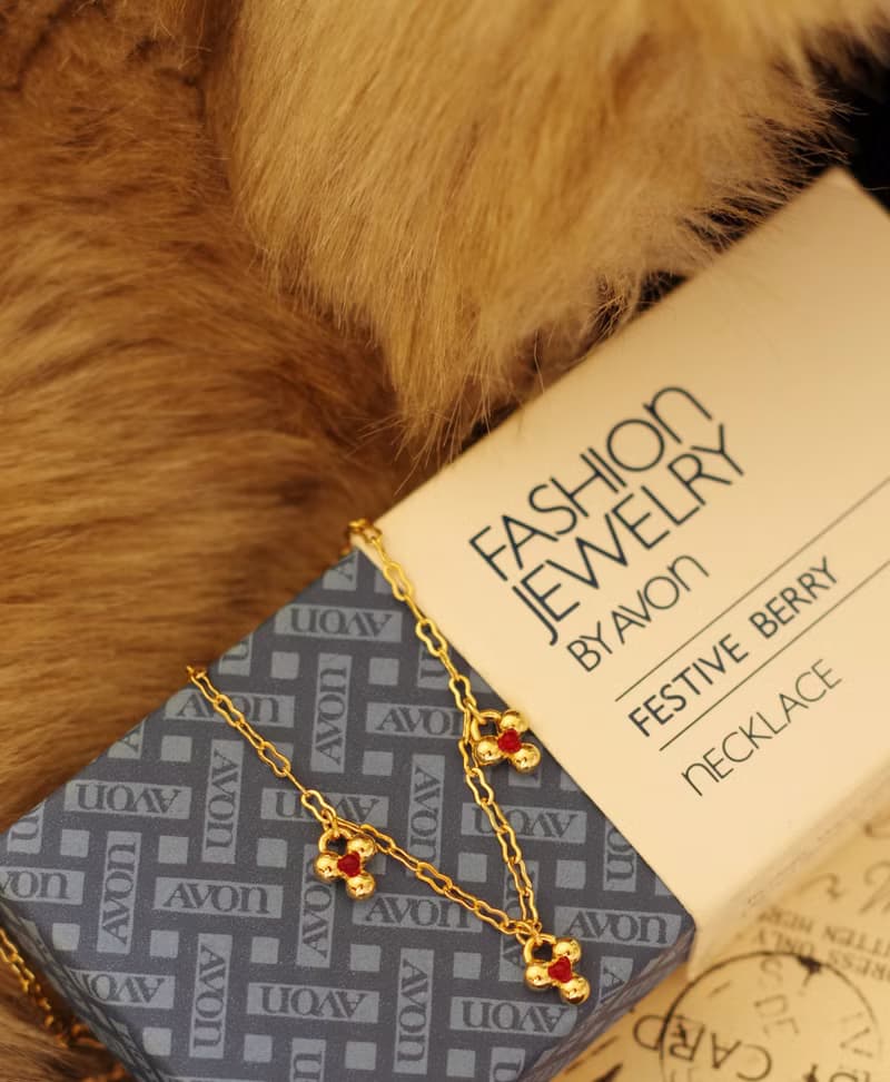 老又好古董珠寶 金色小果實垂墜項鍊1981 Avon N21