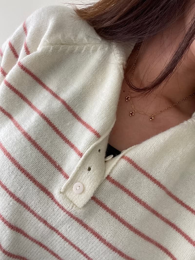 老又好古董珠寶 金色小果實垂墜項鍊1981 Avon N21