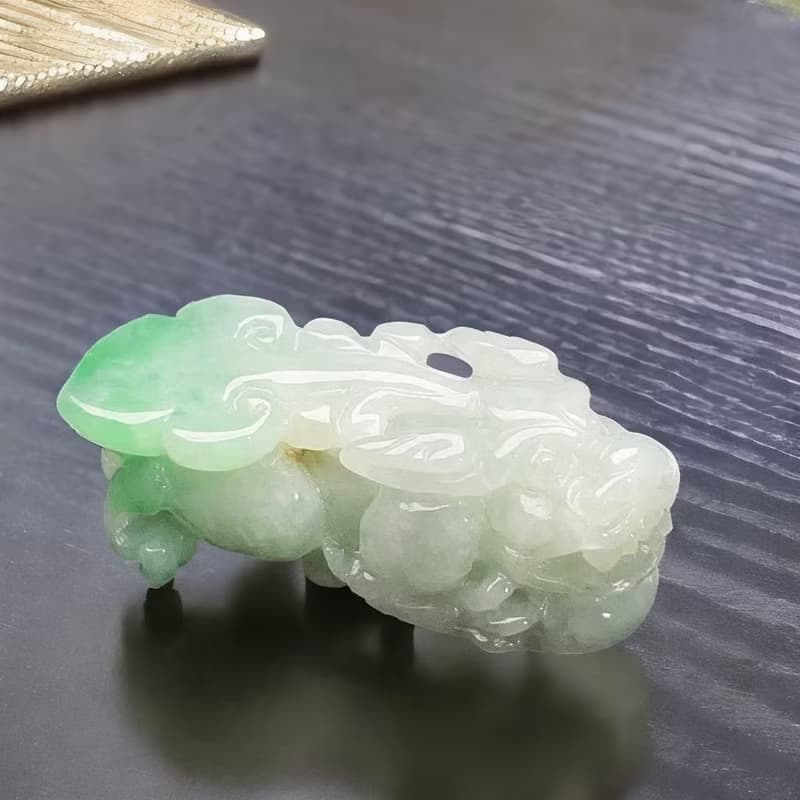 冰糯飄綠翡翠貔貅 | 天然緬甸玉翡翠A貨