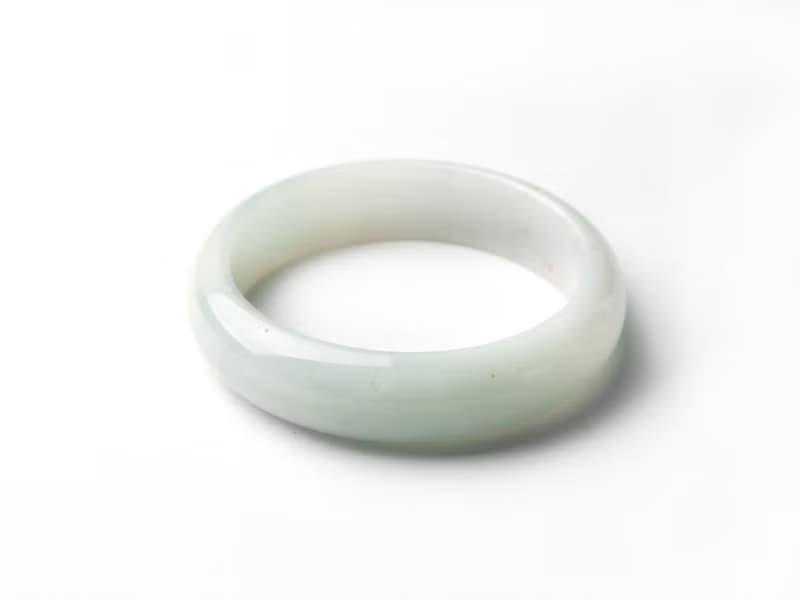 溫玥 | 細糯種 / 淺綠白翡 / 平安鐲 / 手圍19 | 天然A貨翡翠手鐲