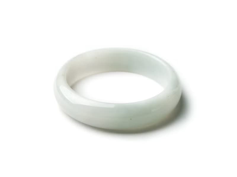 溫玥 | 細糯種 / 淺綠白翡 / 平安鐲 / 手圍19 | 天然A貨翡翠手鐲