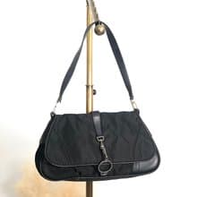 【 日本直送　名牌中古包 】PRADA プラダ ショルダーバッグ ブラック フロントバックル トライアングルロゴ ナイロン ワンショルダーバッグ dwjuwu