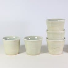 青綠枇灰小茶杯