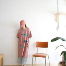 Yinke 透明海 / 饅頭山稜 手作印花灰粉亞麻口袋長洋裝