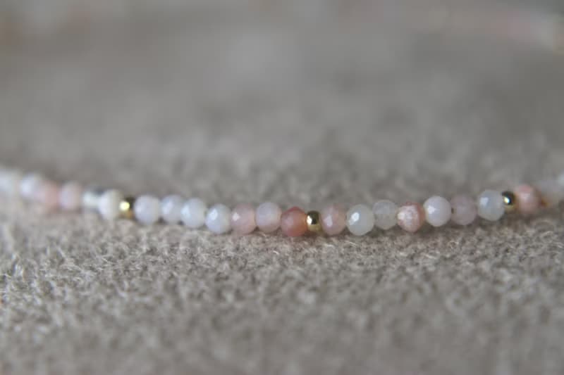 手鍊 粉紅澳寶 天然石 - 安心 -