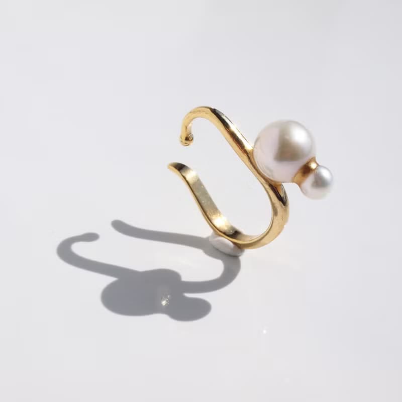 金継ぎダブルパール   イヤーカフ   Bubbles   淡水パール  バロックパール  金粉