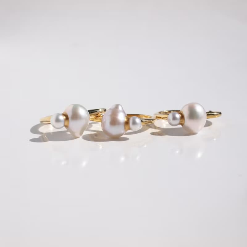 金継ぎダブルパール   イヤーカフ   Bubbles   淡水パール  バロックパール  金粉