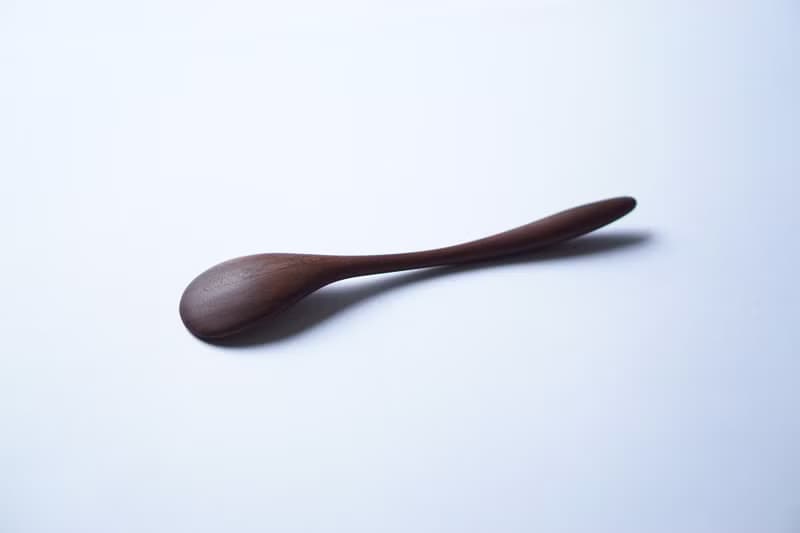 木のデザートスプーン, ウォルナット