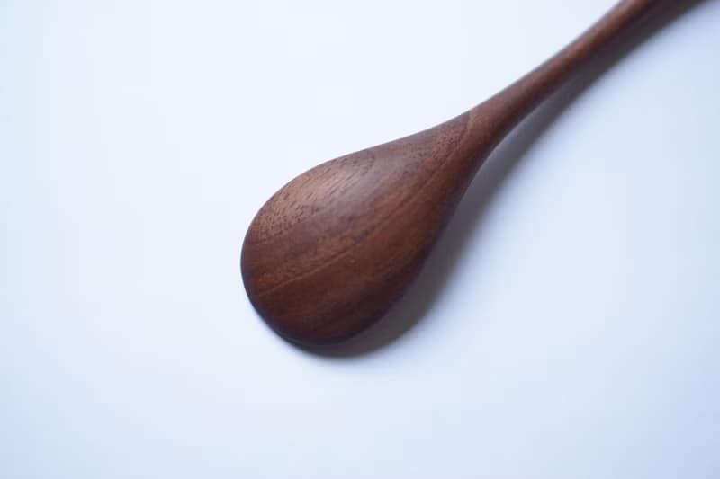 木のデザートスプーン, ウォルナット