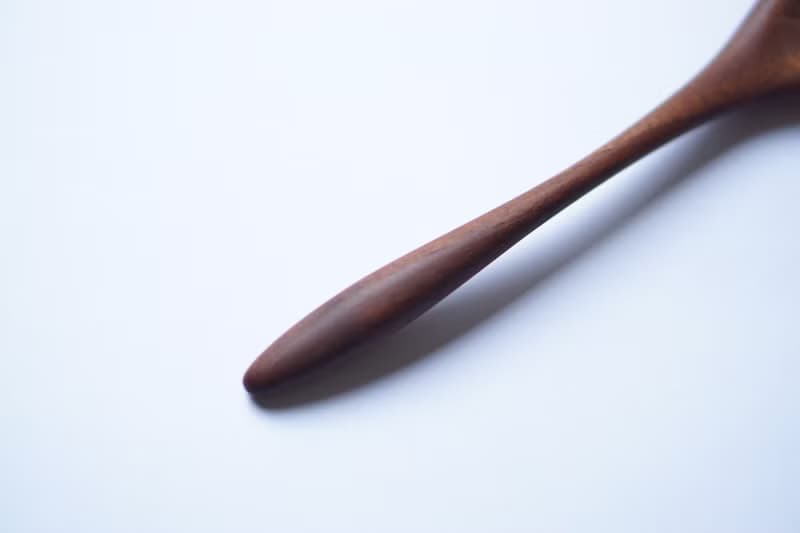 木のデザートスプーン, ウォルナット