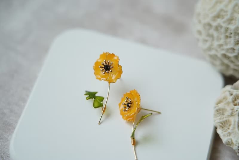 虞美人 • 橘黃 - 手工樹脂耳環 飾品 禮物