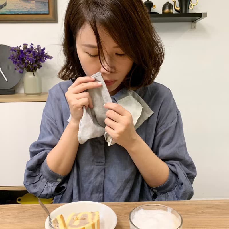 CLARECHEN_愛心方巾_黑白色蝴蝶結款