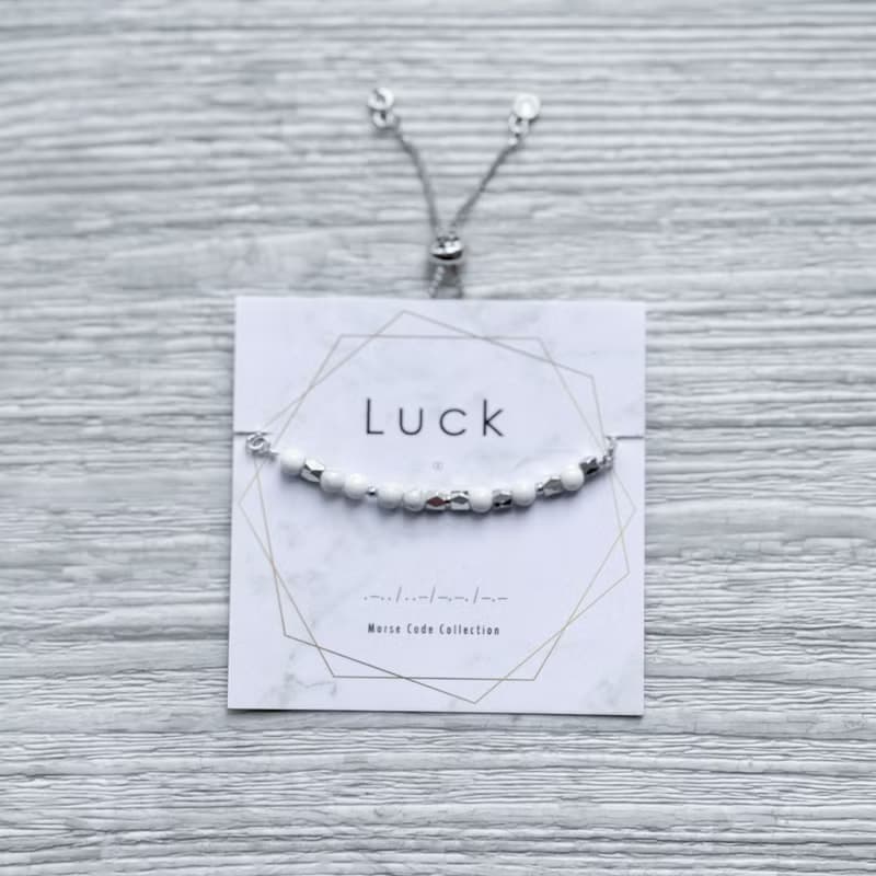 Luck 摩斯密碼手鍊 | 白松石天然石 | 伸縮手環 | 正能量飾品