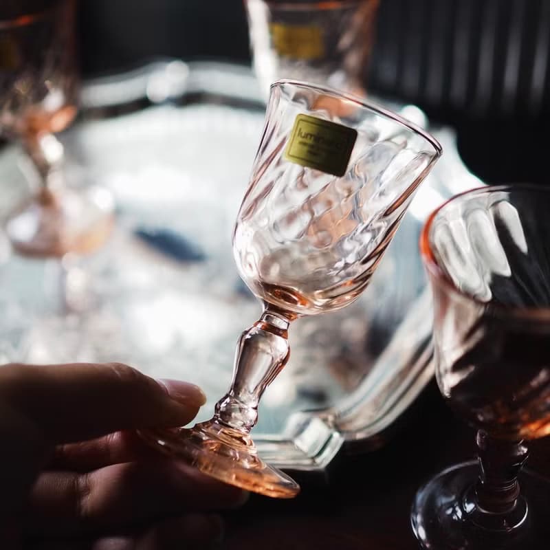 1970年法國 Luminarc Rosaline 高腳玻璃小酒杯 ( 2隻杯 )