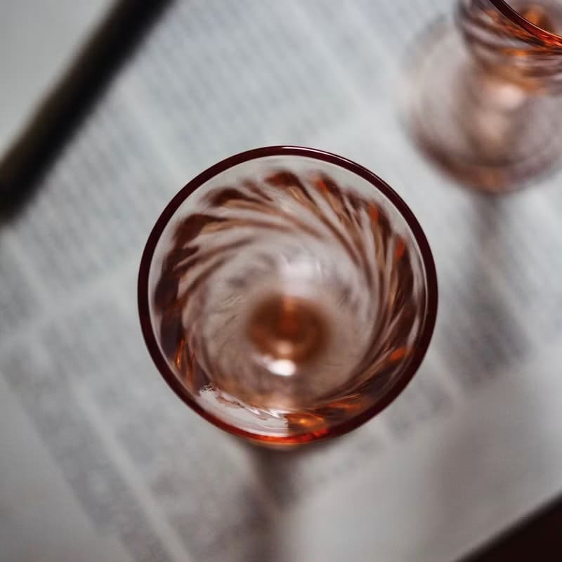 1970年法國 Luminarc Rosaline 高腳玻璃小酒杯 ( 2隻杯 )