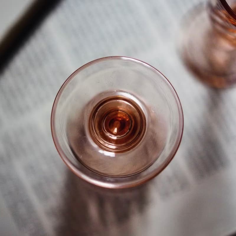 1970年法國 Luminarc Rosaline 高腳玻璃小酒杯 ( 2隻杯 )