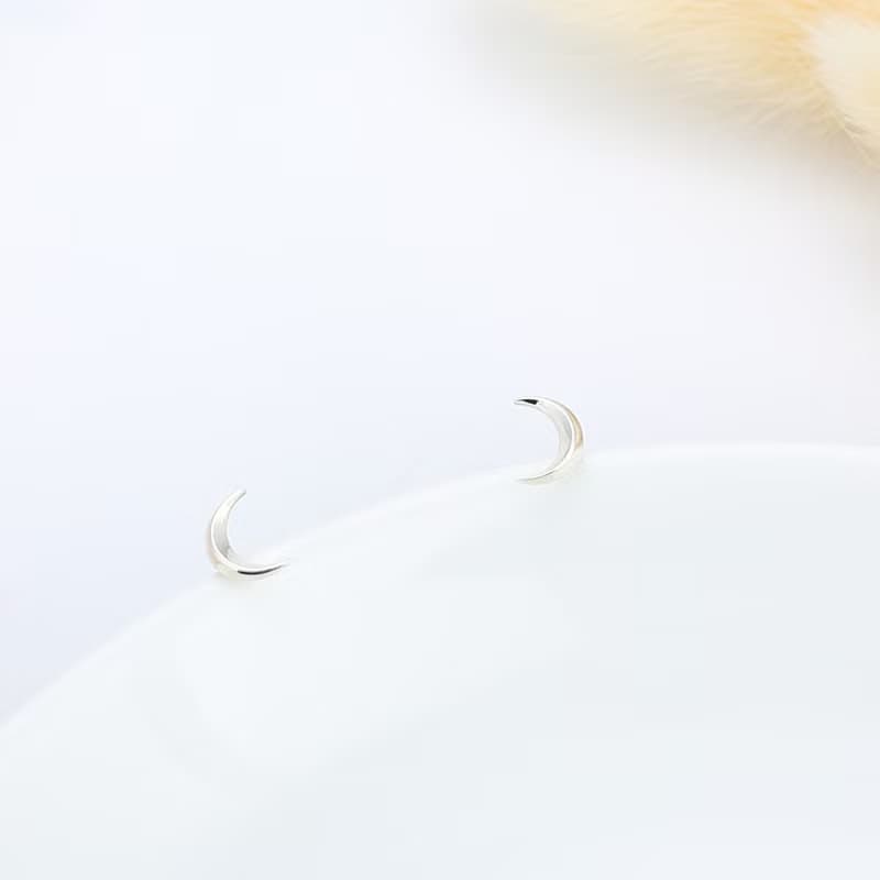 【Angel & Me】月牙 月亮 一對 s925 純銀 耳環 耳夾 情人節 禮物