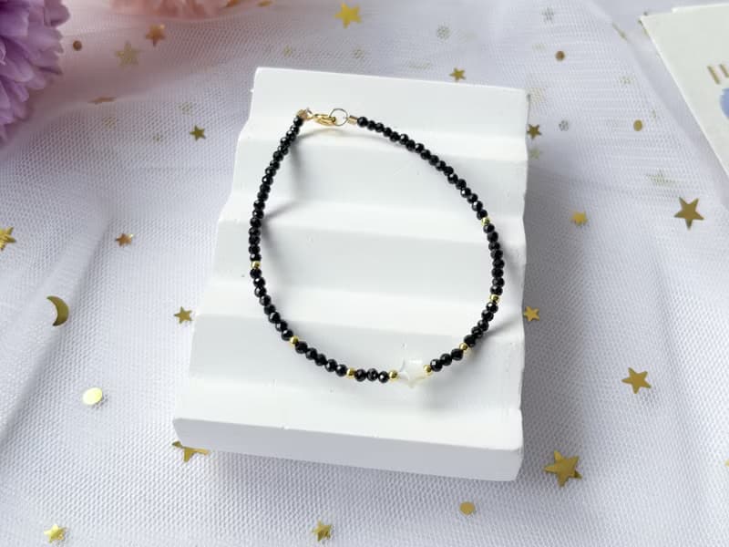 【星曜】天然白貝母星星 黑尖晶 14K包金設計款手鍊