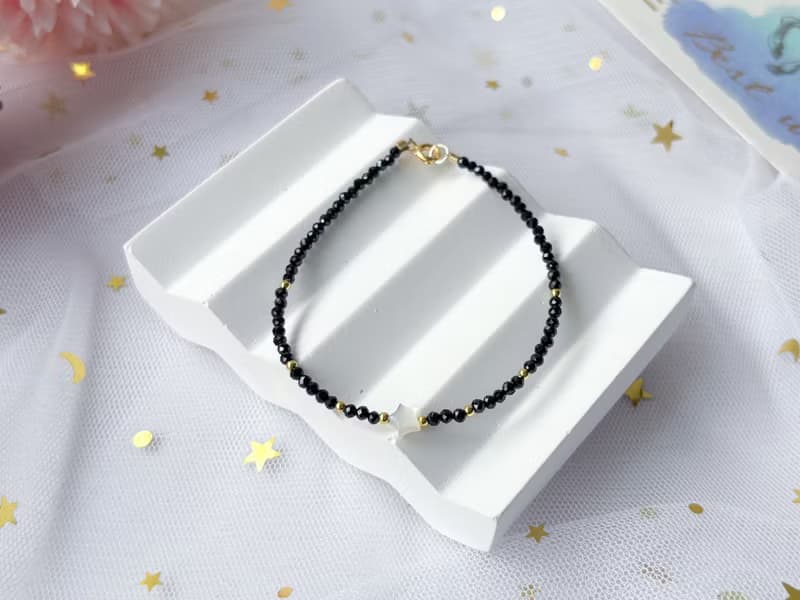 【星曜】天然白貝母星星 黑尖晶 14K包金設計款手鍊