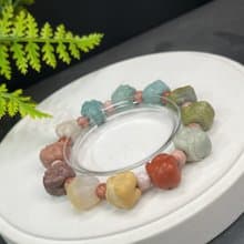 精品趣味阿拉善瑪瑙手串多彩啞光玉化雕刻耳機睡眠萌兔吉祥繁榮