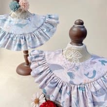 。夢之海洋。手作圍兜 荷葉裝飾領圍兜 美人魚印花 寶寶彌月 週歲