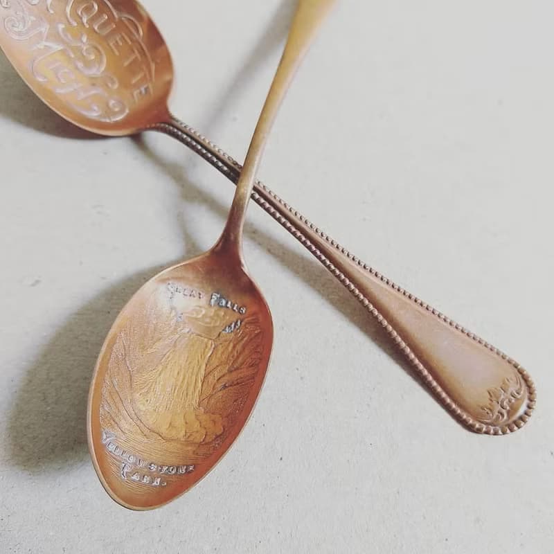 美國古董老物 黃石國家公園瀑布及Marquette Mich紅銅紀念茶湯匙