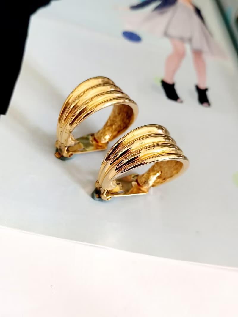 vintage jewelry  華麗艷金半環式 夾式耳環