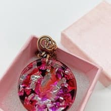 Pink resin pendant necklace inspired by Murano glass