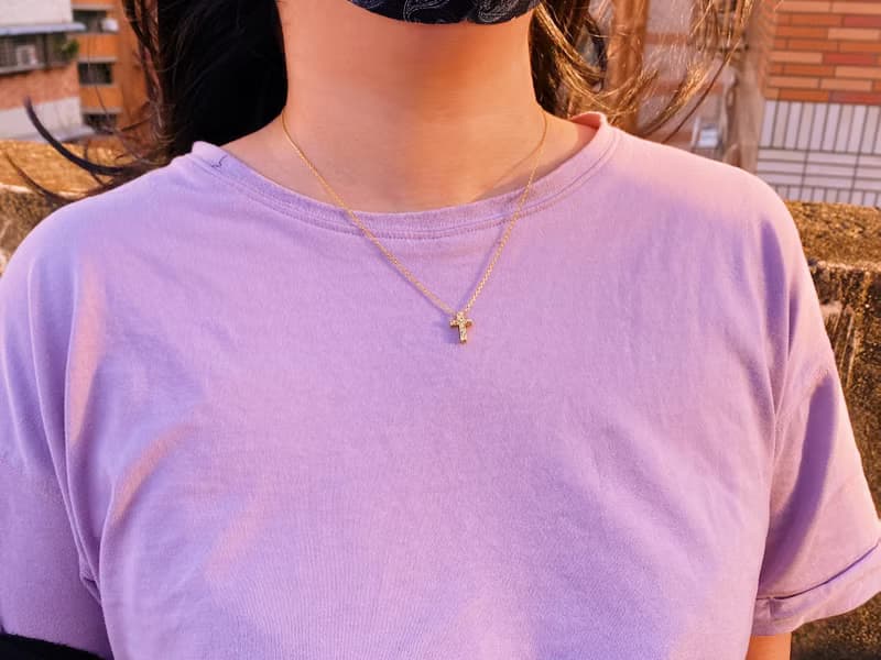 鍛敲十字架項鍊