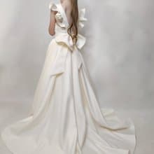 適合女孩參加婚禮 生日的時尚花朵禮服