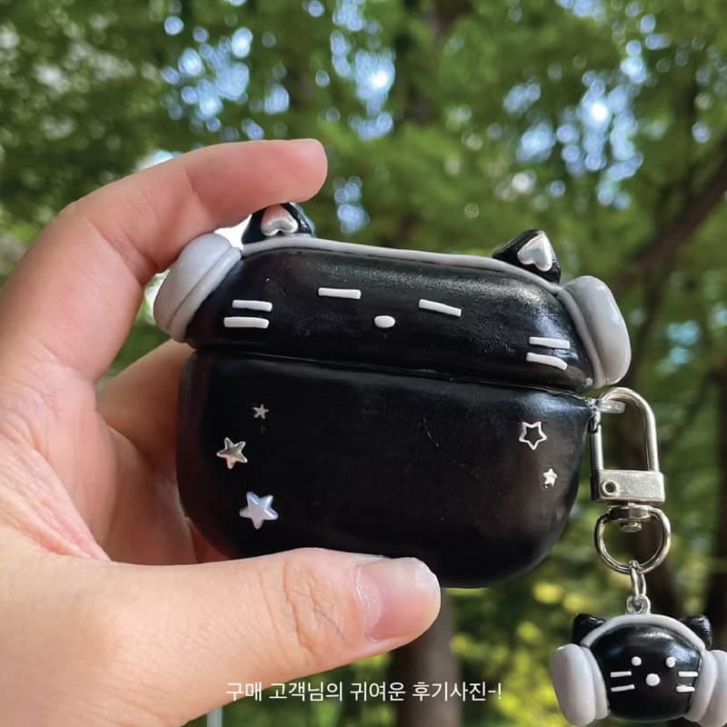 戴耳機的黑貓 韓國手工 AirPods 保護殼