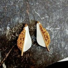 vintage jewelry B.S.K 典雅金色儽絲白琺瑯 夾式耳環