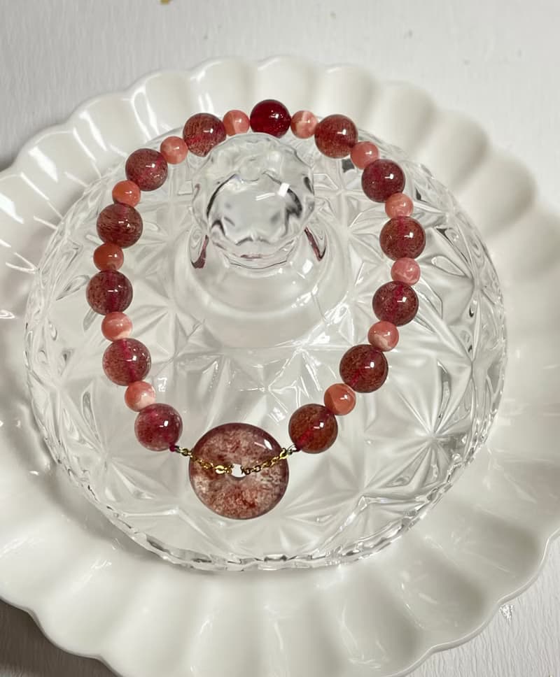 平安莓好     草莓晶紅紋石